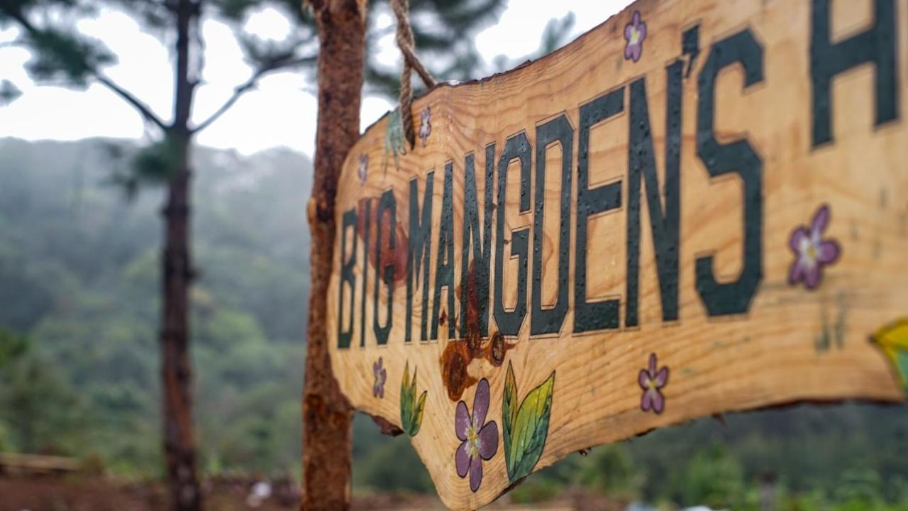 Big Mang Den Homestay Kon Von Kla Esterno foto