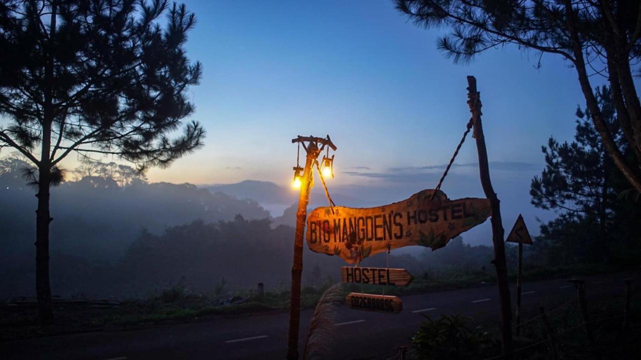 Big Mang Den Homestay Kon Von Kla Esterno foto