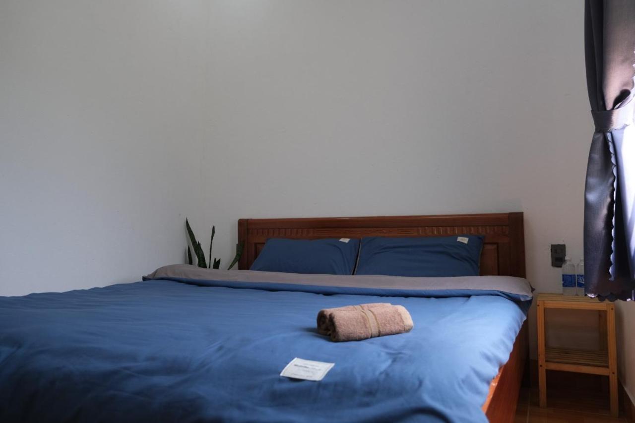 Big Mang Den Homestay Kon Von Kla Esterno foto