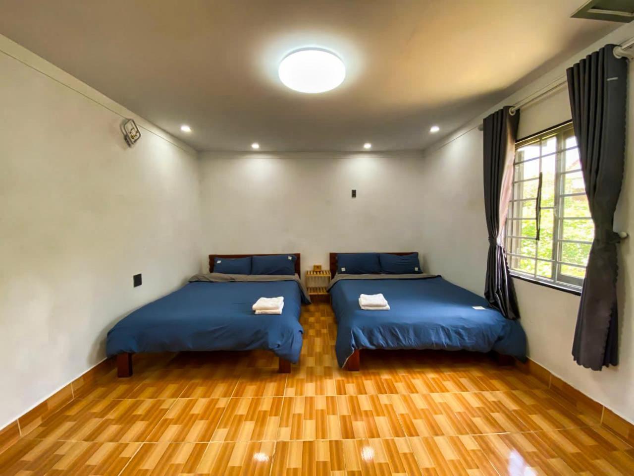 Big Mang Den Homestay Kon Von Kla Esterno foto